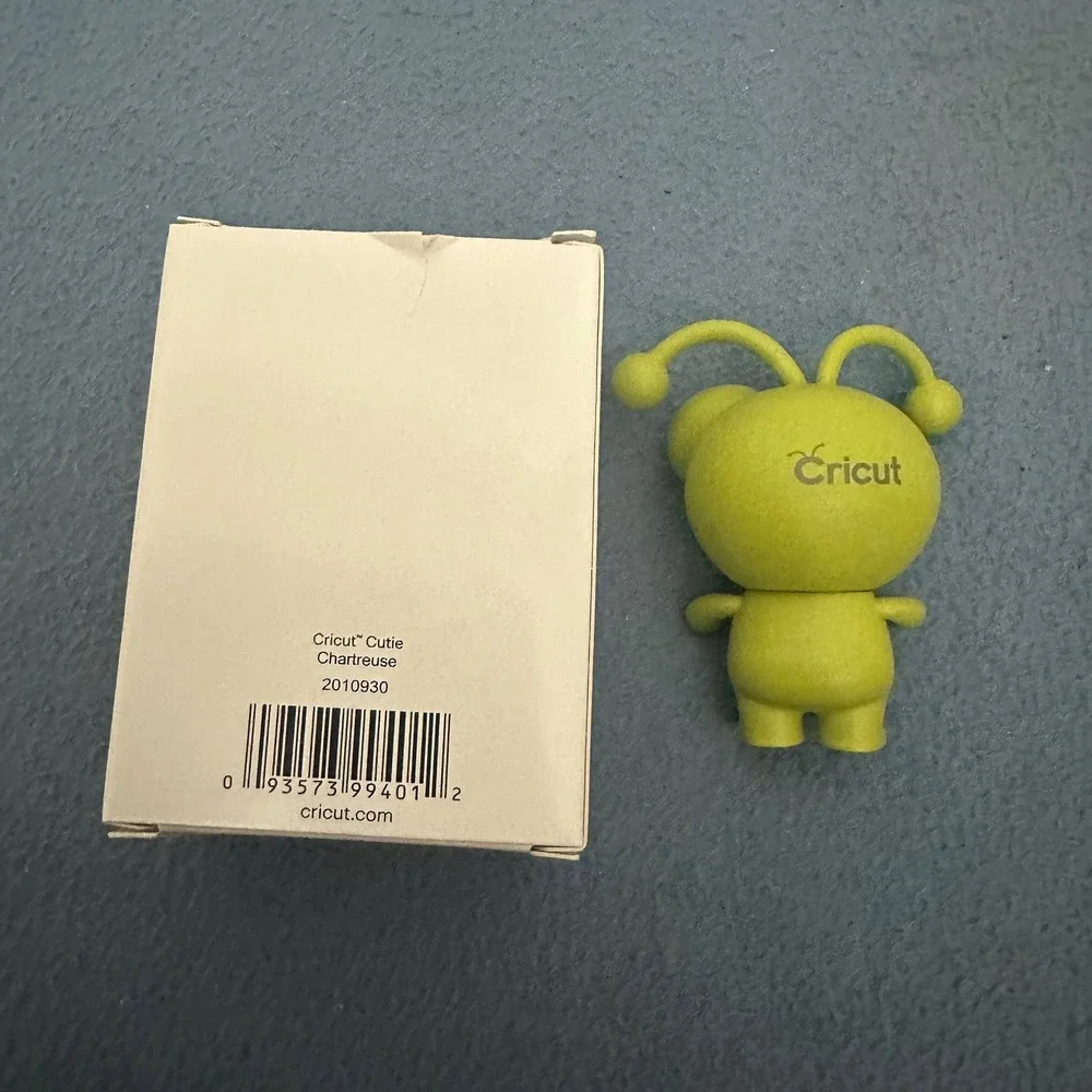 Cricut Cutie Chartreuse Green Collectible Figurine‎ 3